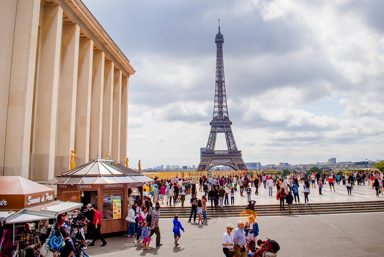 eiffel tower Paris France