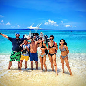 Shaggy's Diving & Condos