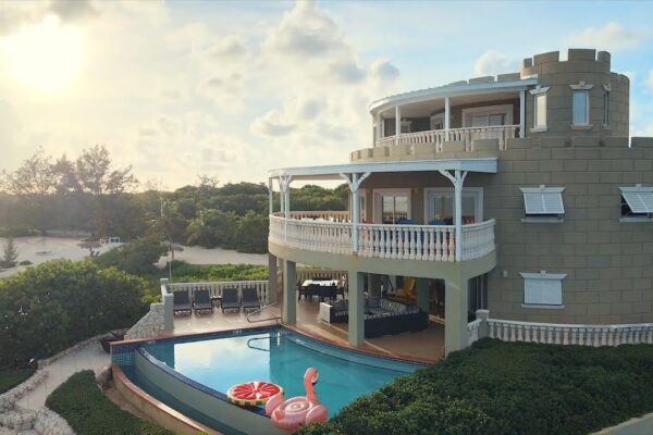 Cayman Castle & Guesthouse