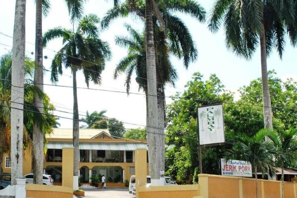 Palm Bay Guest House & Restaurant