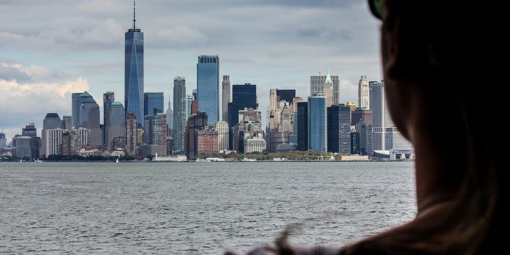 Exploring the City That Never Sleeps by a New York Bus Rental